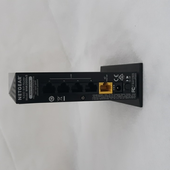 Netgear N300 Wi-Fi Router - Picture 5 of 5